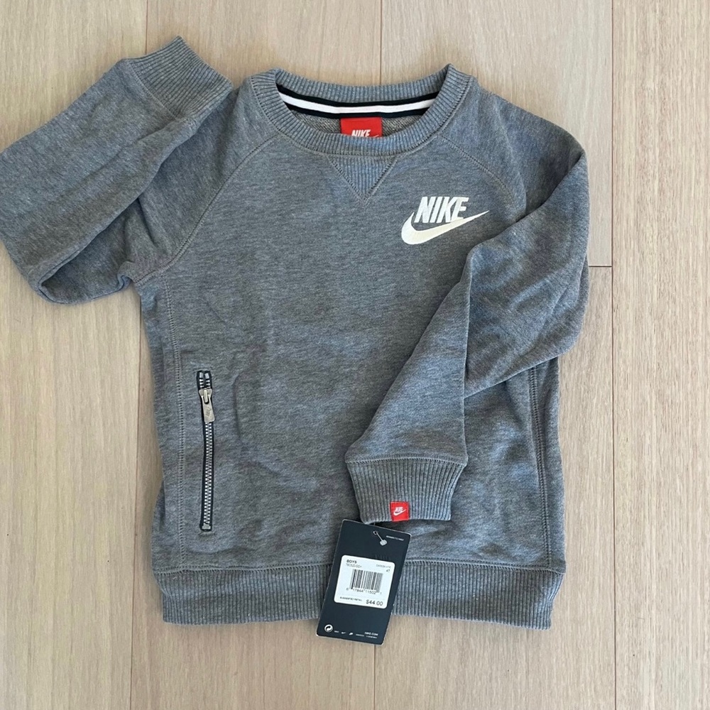 Nike crew neck sweater | 4T